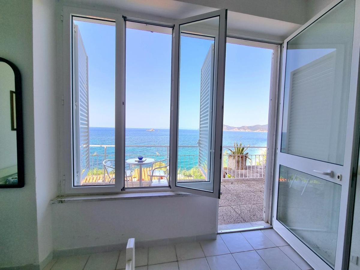 Appartamenti La Terrazza Sulle Ghiaie - Goelba Portoferraio Exteriör bild