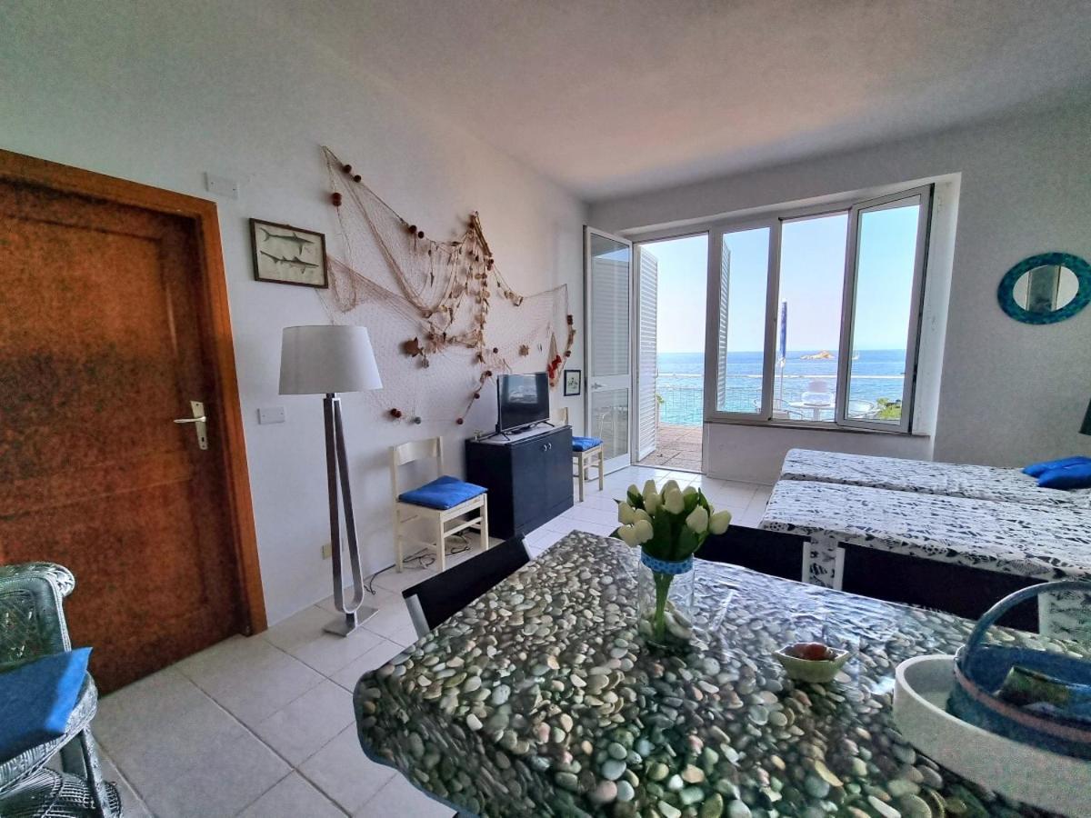 Appartamenti La Terrazza Sulle Ghiaie - Goelba Portoferraio Rum bild